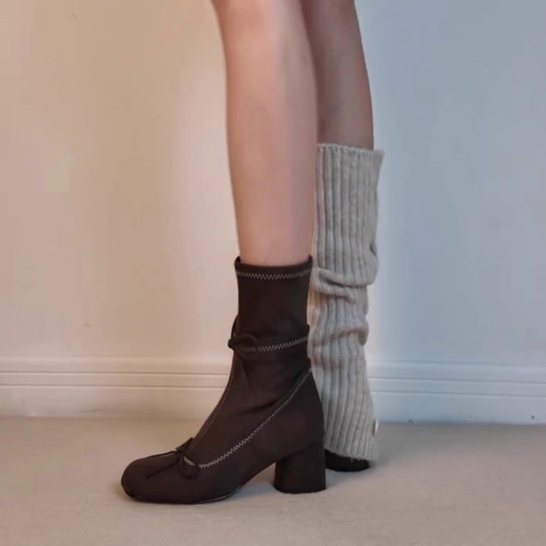 French-style Chunky-heel Womens Boots With A Side Zipper For A Slimming Versatile Look